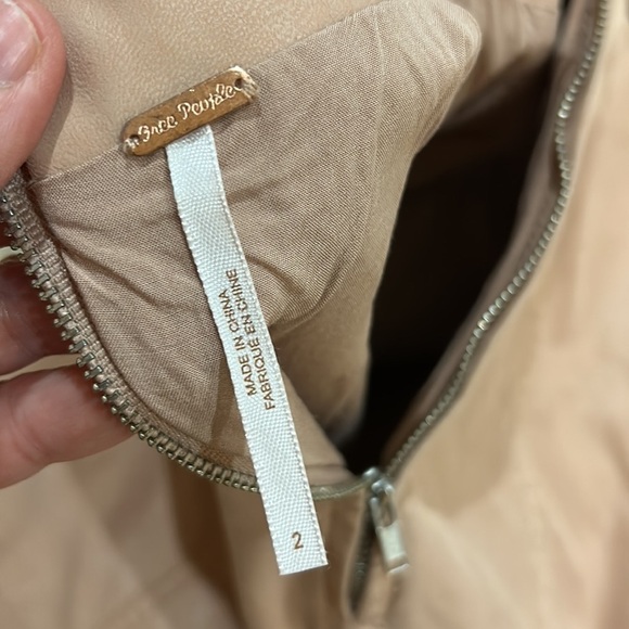 Free people size 2 mini skirt - Picture 3 of 4